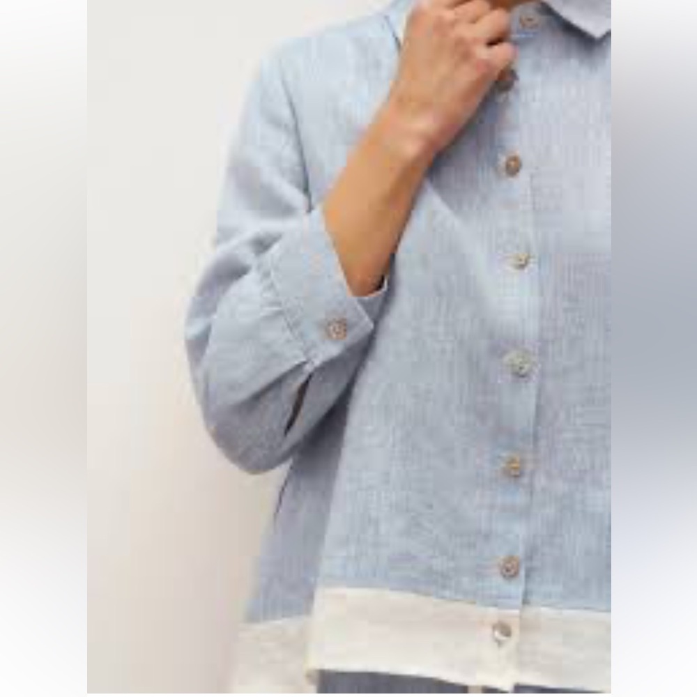 Women's Light Blue Button-Down Collared Shirt - Casual Relaxed Fit - Picture 6 of 16